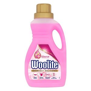 Woolite Machine & Handwash 750ml Delicate Laundry