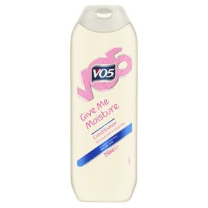Vo5 Conditioner 250ml Give Me Moisture
